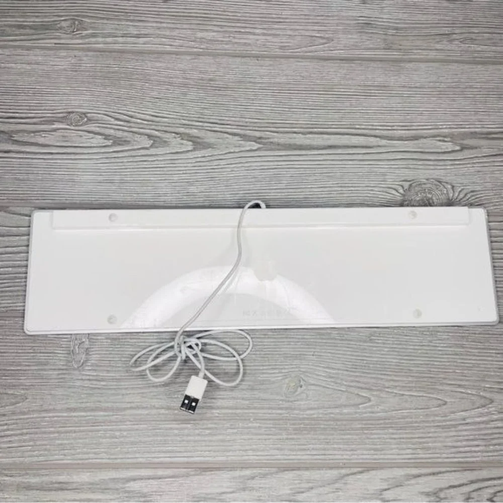 Apple A1243 USB Wired Aluminum Keyboard for office / electronics computer works
